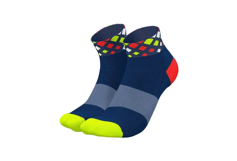 INCYLENCE Crystals Short