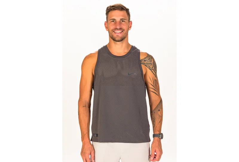 Nike Run Division Rise 365 M